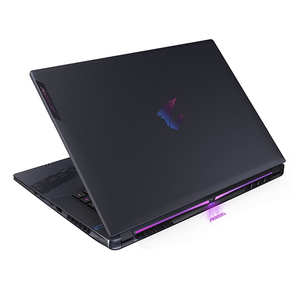 AORUS 16X ASG-63FRC65SH - Core™ i9 14th, RTX 4070, 32GB, 2TB